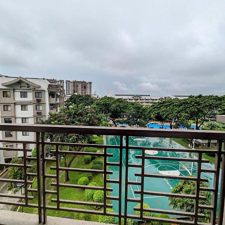 Acacia Estates' The Getaway Taguig Jade Tower Lägenhet Manila Exteriör bild