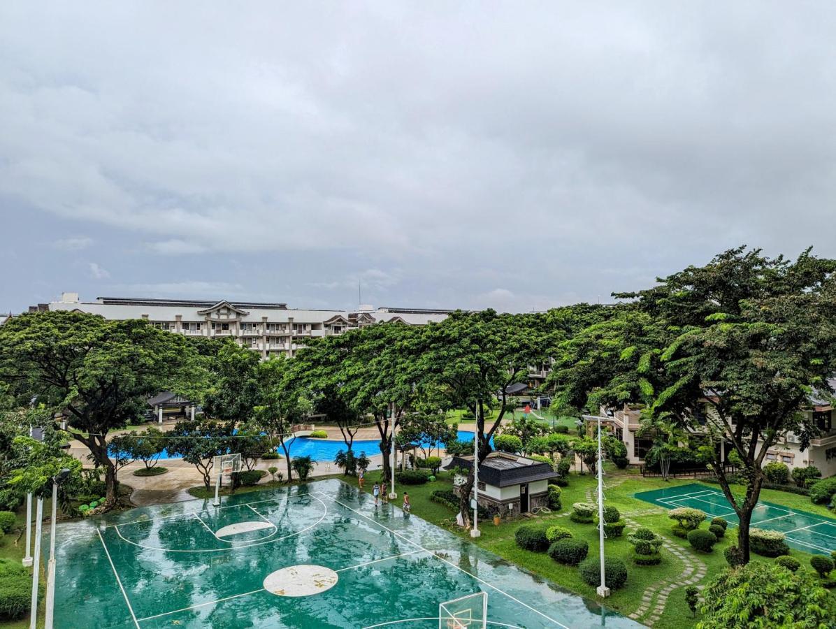 Acacia Estates' The Getaway Taguig Jade Tower Lägenhet Manila Exteriör bild